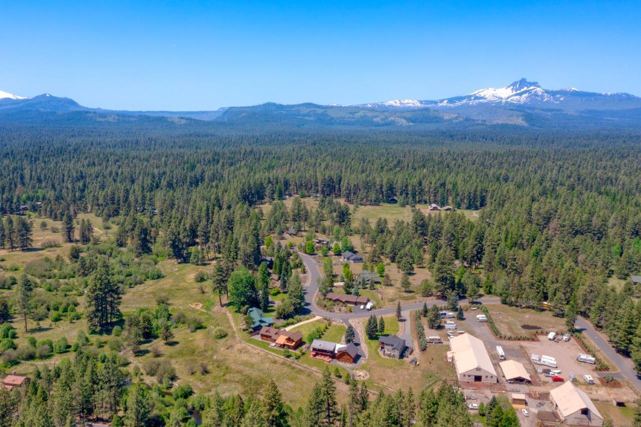 Metolius Meadows - Residential