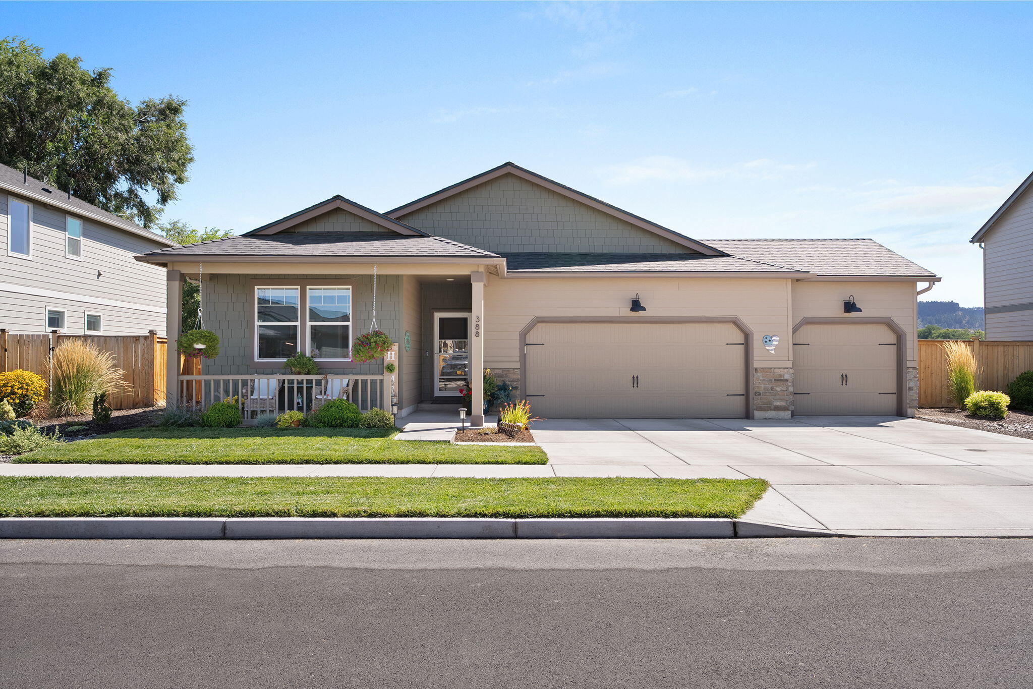 Beautiful Single-Level Home with Stunning Rimrock Views! 
This 2023-built 3-bed, 2-bath single-level home offers an open floor plan, a 3-car garage with built-in workbench, and a fully landscaped yard. Enjoy stainless steel appliances, quartz countertops, and a spacious primary suite tucked privately at the back of the home. Start your mornings on the covered front porch with a cup of coffee, then unwind in a backyard that borders open pasture—no neighbors behind you except the cows!—and includes a storage shed for extra space. Move-in ready with modern finishes, plenty of parking, and gorgeous rimrock views right out your door.