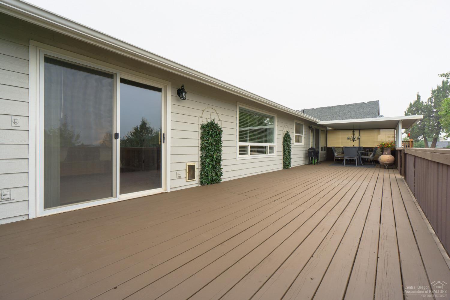 Vall - Residential