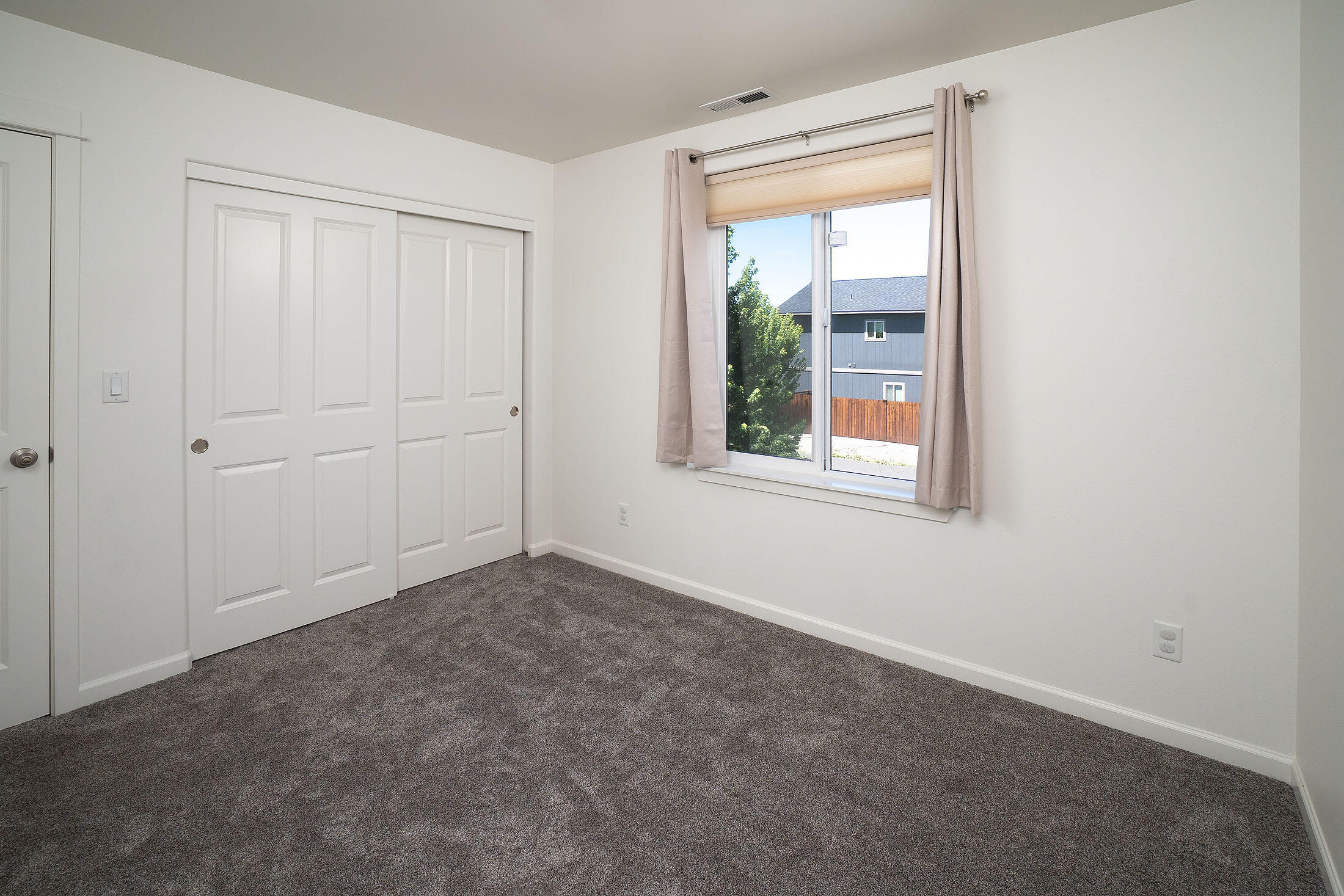 Diamont Pines - Residential