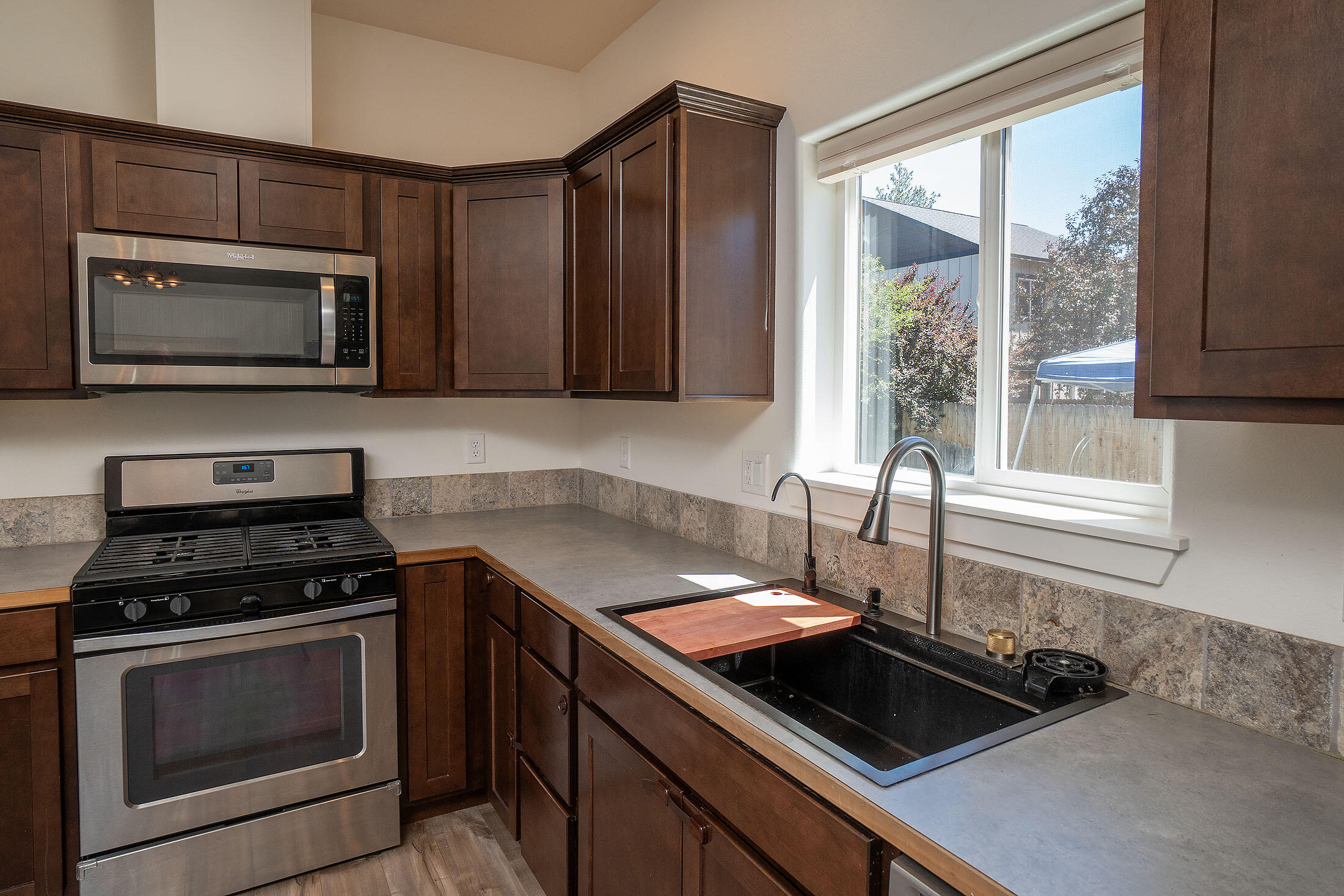 Diamont Pines - Residential