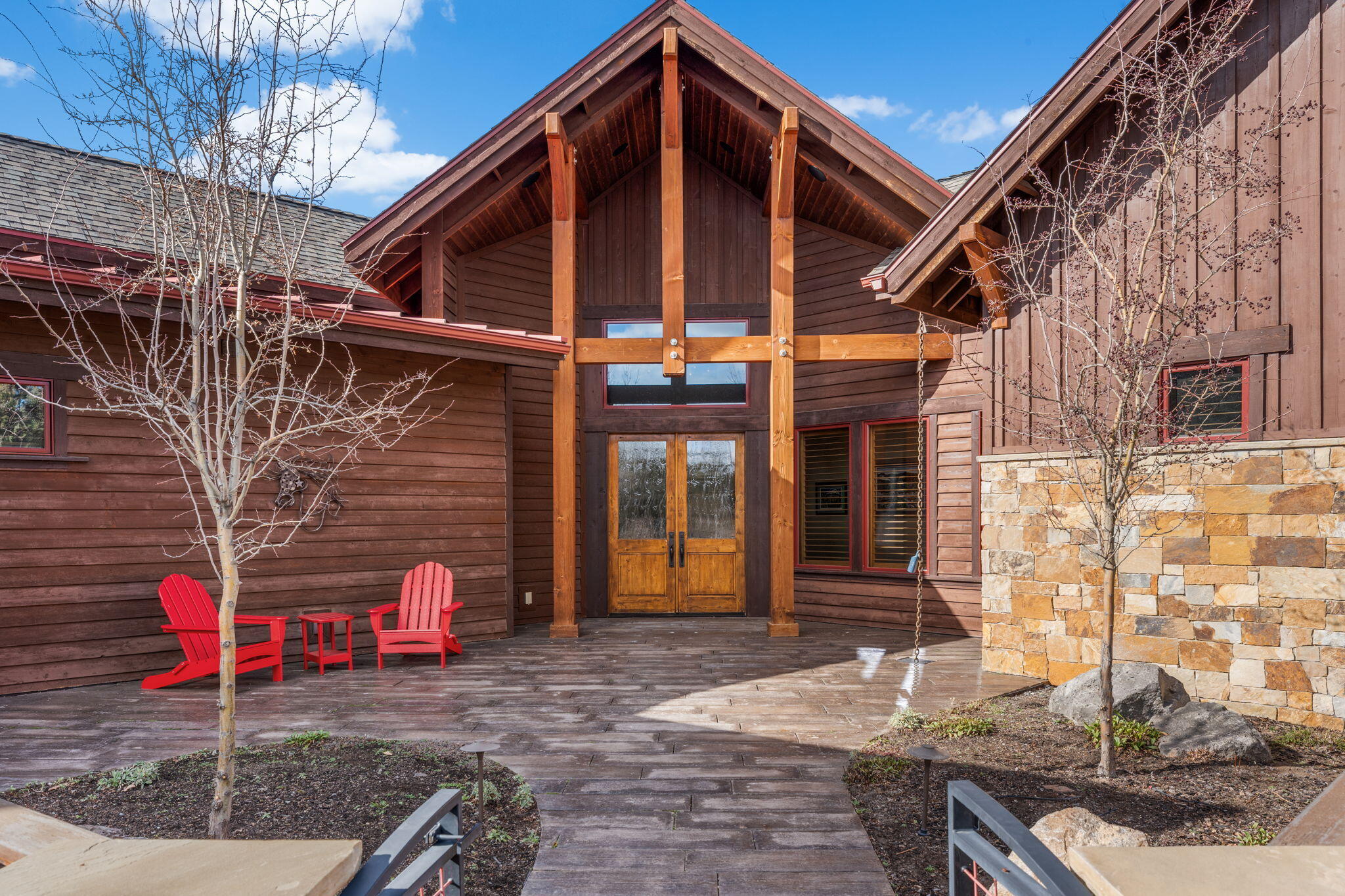 Beautiful custom 1 level home in Central Oregon's premier gated resort, Brasada Ranch with golf course, multiple outdoor & indoor pools , fitness center, pickle ball, tennis courts ,horse stables, restaurant & event center. Open floor plan w/ vaulted ceilings,19th century wood beams, English oak hardwood floors, floor to ceiling stone hearth fireplace with rustic wood mantle. Chef's kitchen with lighted knotty pine cabinetry, double islands, slab granite counters, high end stainless appliances, 6 burner gas cooktop, double ovens, built in microwave plus huge walk in pantry. Many large westerly facing windows offer amazing views of the beautiful Cascade Mountains. Luxury primary bedroom suite with 2 additional bedroom suites with w/i closets, partially covered patio's that wrap around the back side of the home. Features large entertaining spaces with covered outdoor kitchen to watch the stunning sunsets. Beautifully landscaped-irrigated front + back. Absolutely Stunning propert