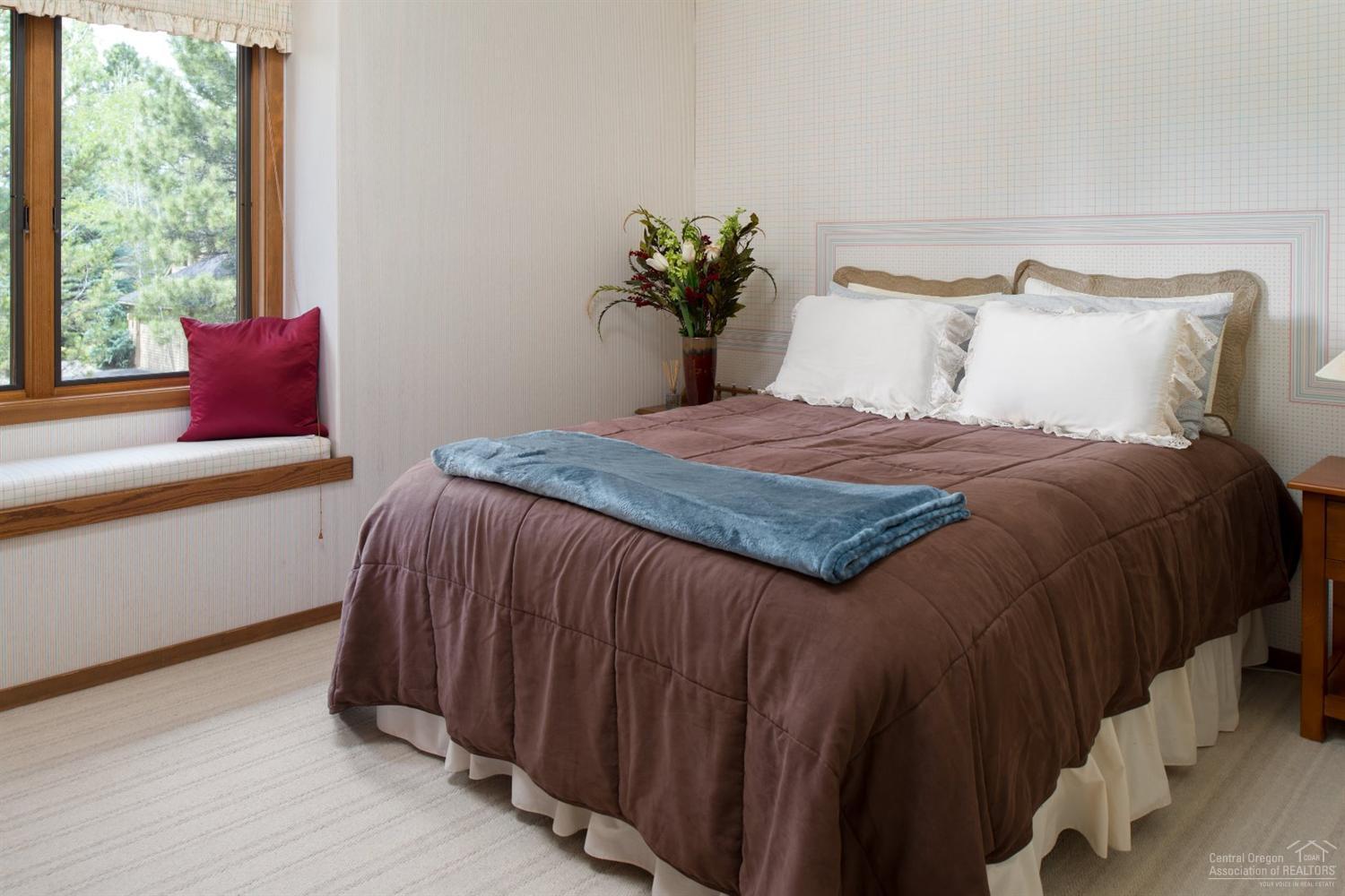 Fairway Point Villag - Residential