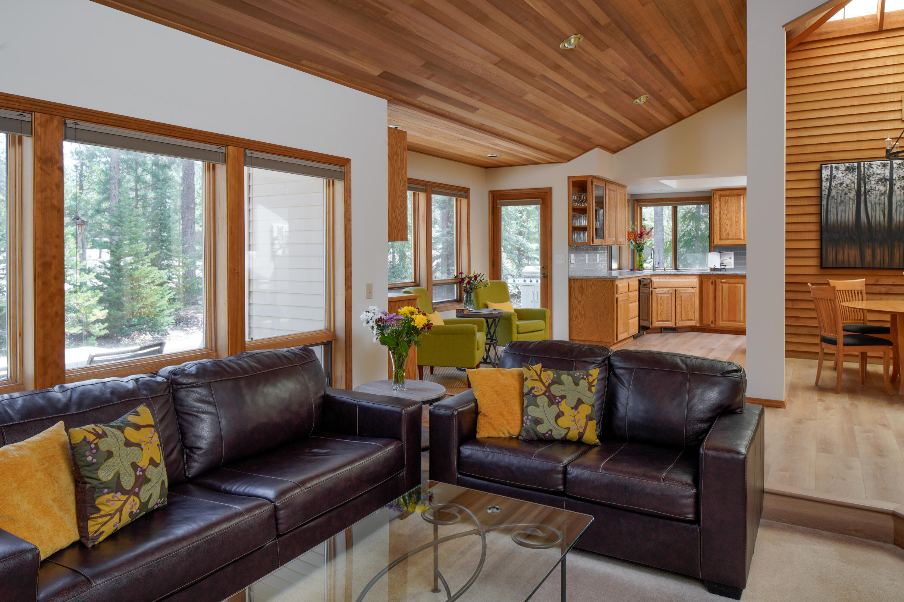 This charming single level 3 bedroom home on .48 acres in the heart of Sunriver has been beautifully remodeled to create a warm and inviting space. The home features a spacious great room with a gas fireplace, perfect for cozying up on chilly evenings. With an abundance of natural light and cozy nooks, this home is the ideal place to relax and unwind. The primary suite boasts a lovely window reading nook, offering a tranquil place to curl up with a good book. There is also a bunk room and guest bedroom, providing plenty of space for family and friends to stay comfortably. This home is the perfect retreat for anyone looking for a cozy and welcoming place to call home in Sunriver.