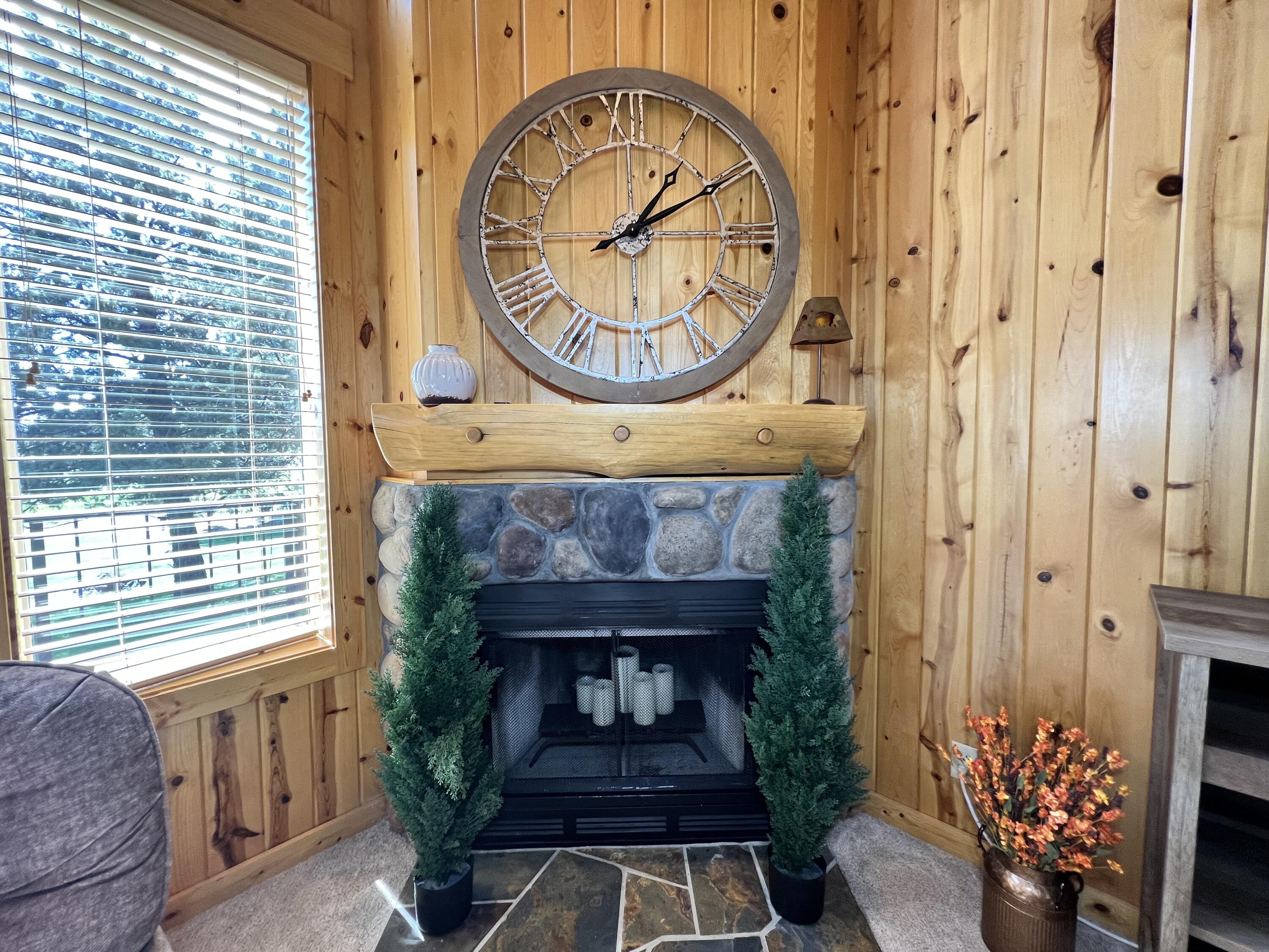 Eagle Crest - Residential