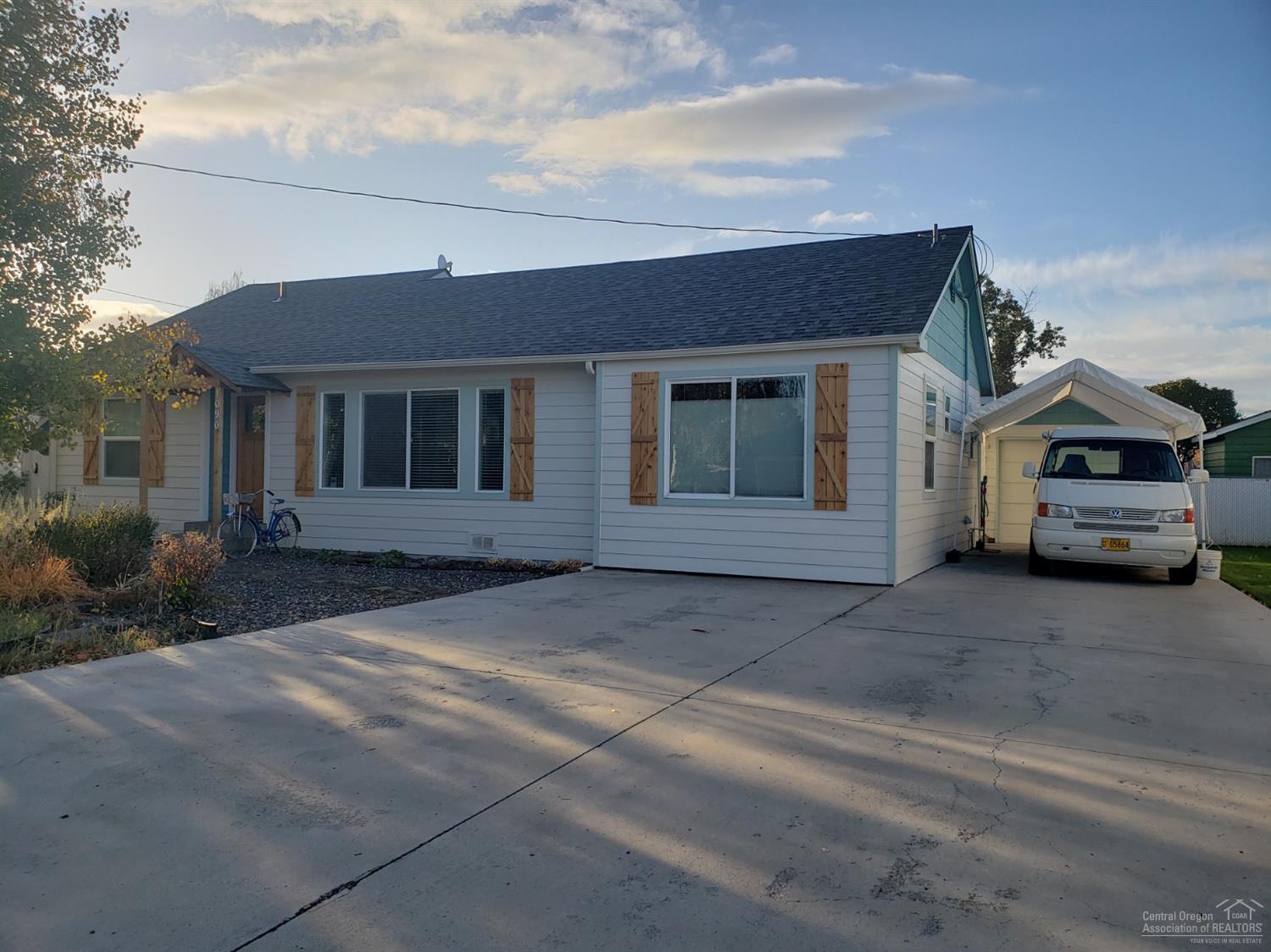 Charming home in established older neighborhood. 3 bed, 1.5 bath home on corner lot in the Ochoco Heights neighborhood in Prineville. Home is well cared for. Detached garage features small work area. Fire pit and landscaping in back yard makes for great entertaining. Must see.