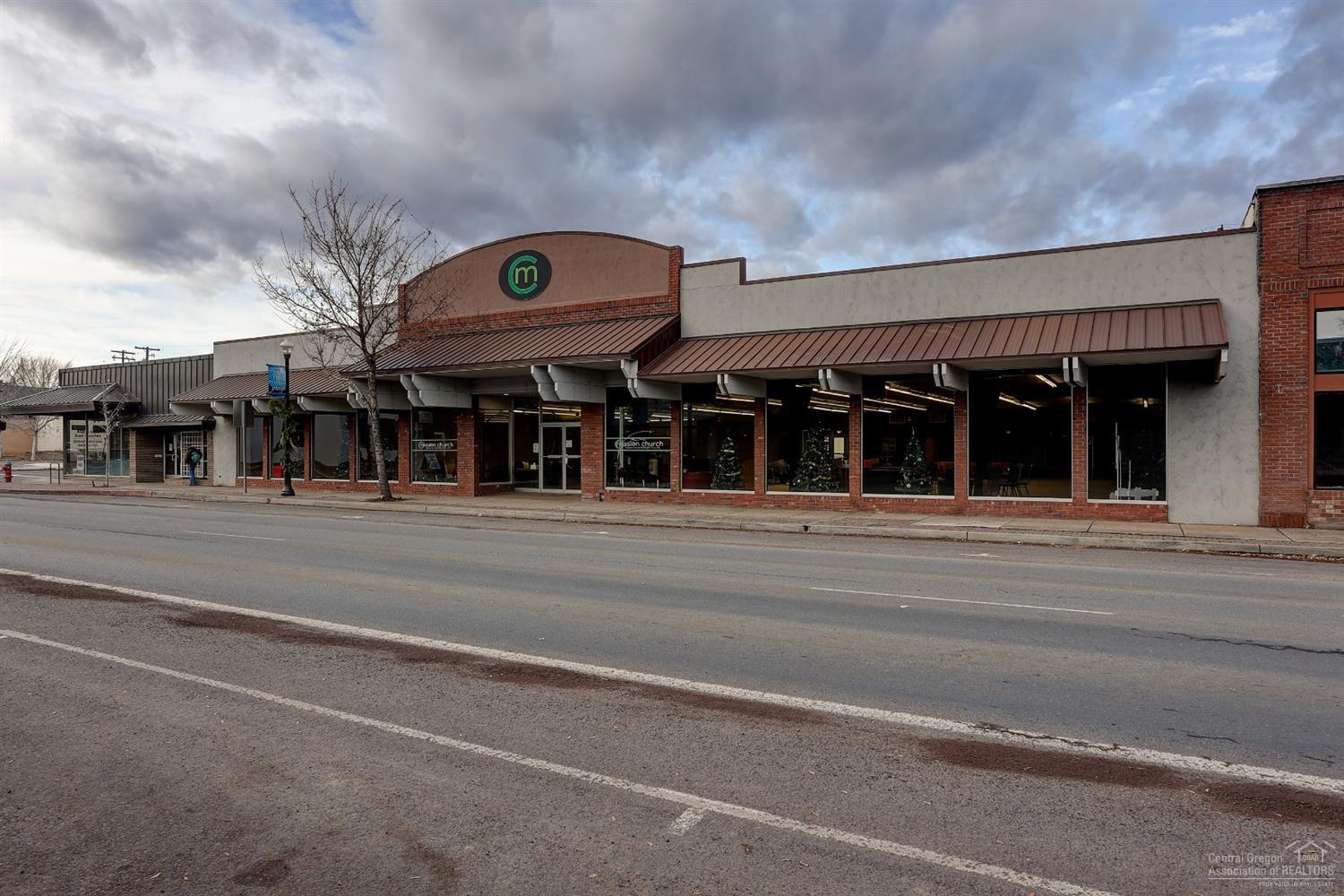 Palmain - Commercial Sale
