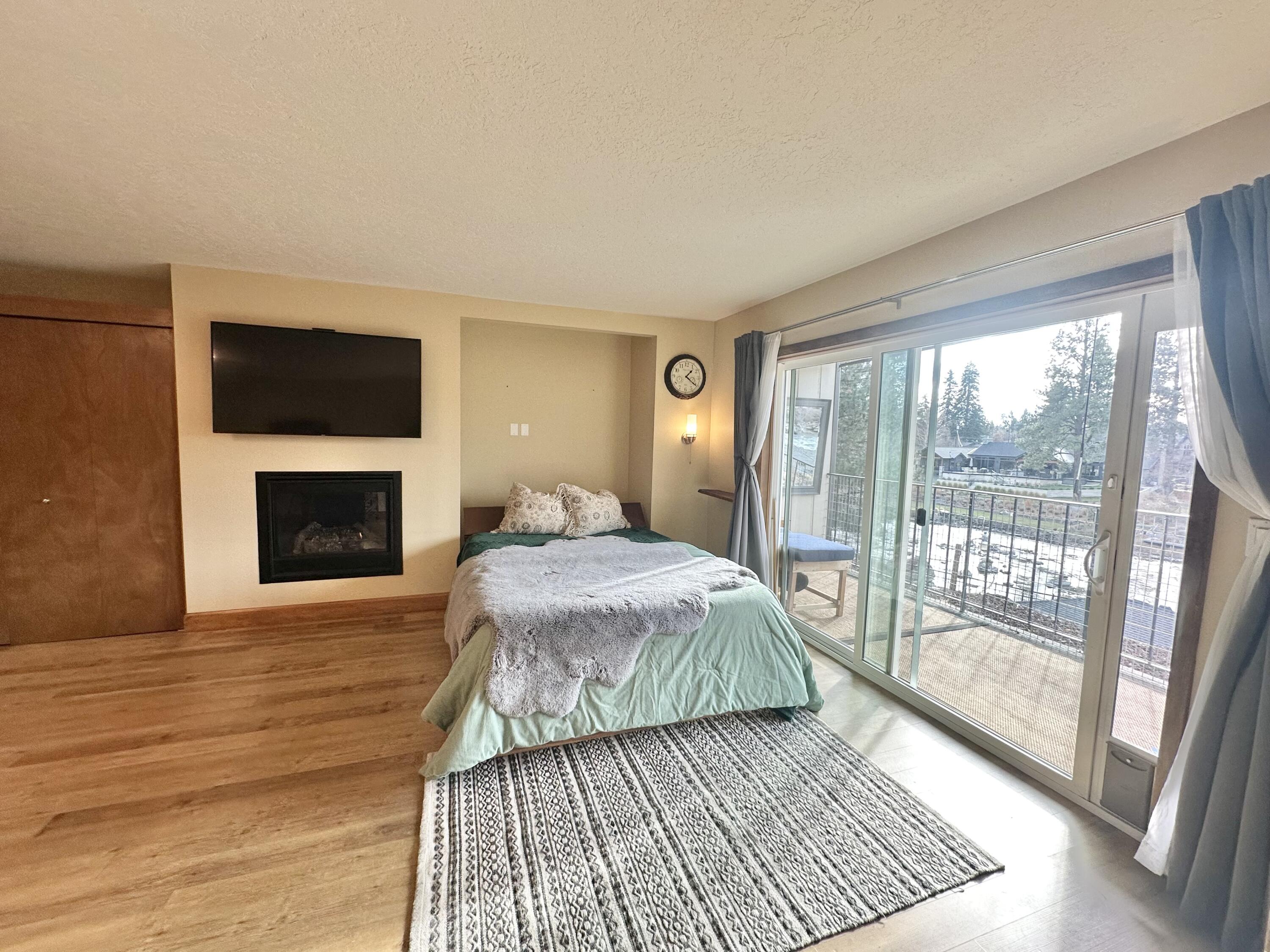 Bend Riverside - Residential