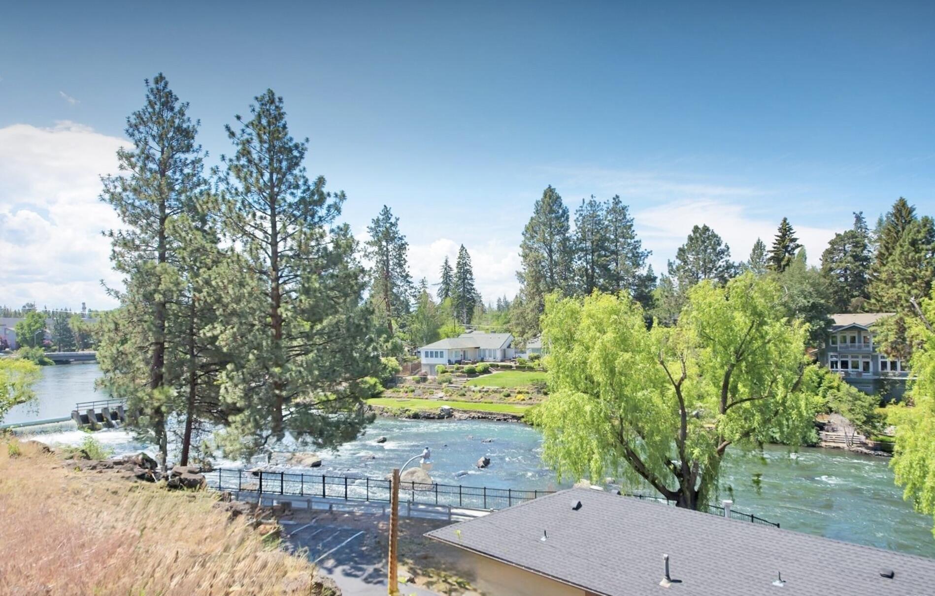 Back on the market! Ground floor and single level condo with Deschutes River views. Walking distance to downtown shops and restaurants, Deschutes River trail, and Pioneer Park. HOA includes gas, electric, water, trash, internet, cable TV, grounds maintenance, snow removal, pool & spa. Short term rentals allowed. 

Disclosure: Listing agent is on the Board of Directors for The Riverside Commons.