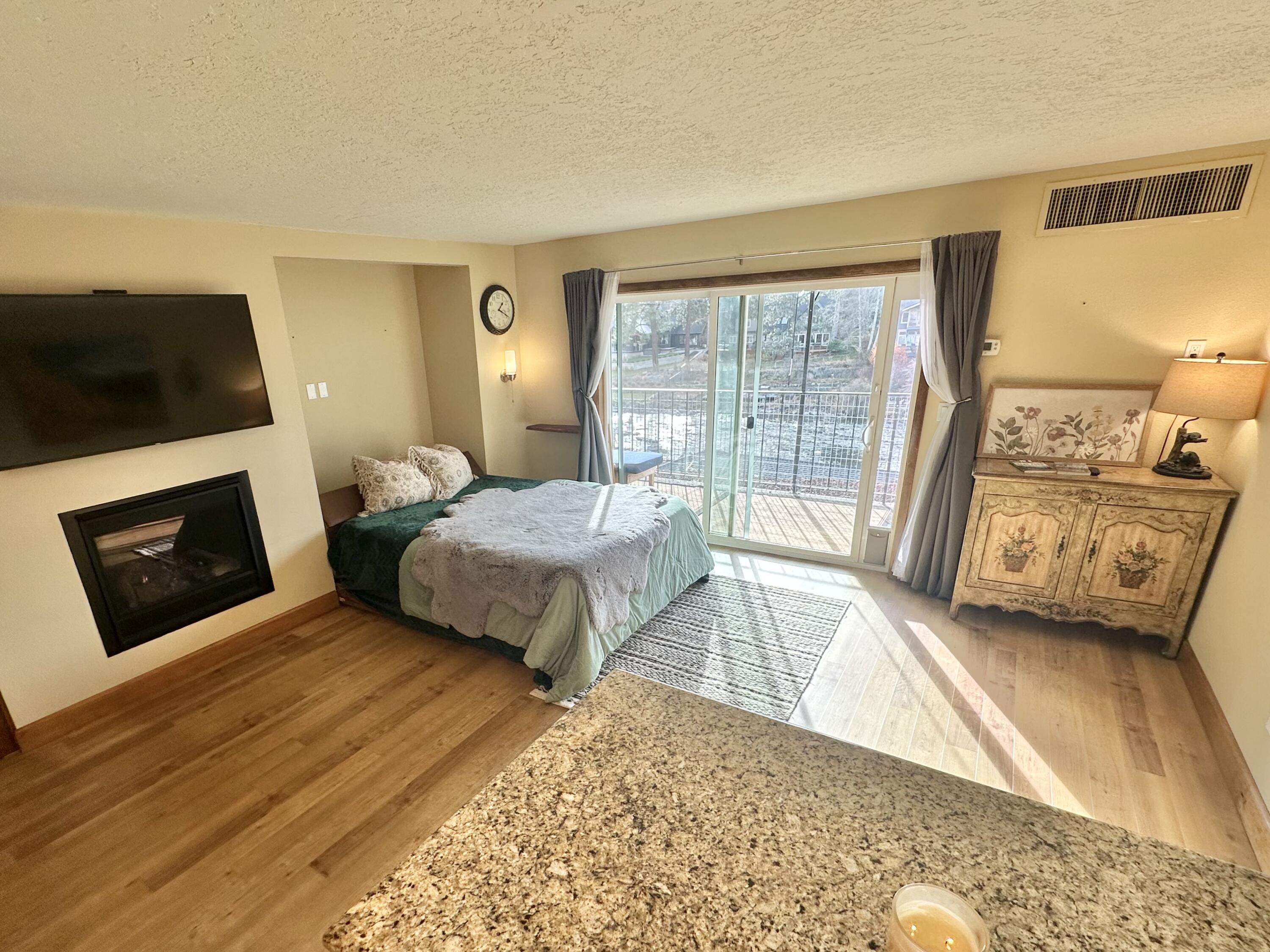 Bend Riverside - Residential