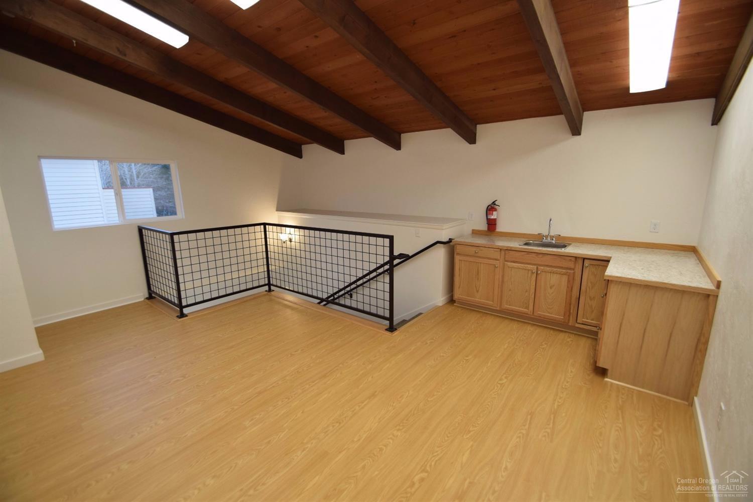 CLAB - Commercial Sale