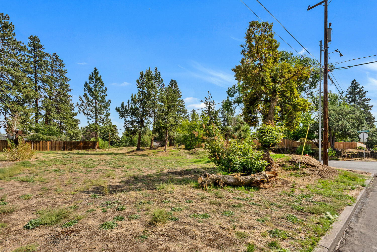 Bend Park - Land