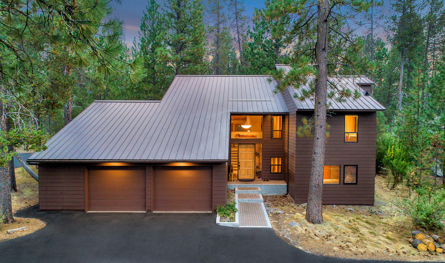 A remarkable opportunity awaits for owner occupiers and investors alike. This 6 bedroom, 4.5 bathroom Classic Sunriver vacation property offers a private setting on a sizable .34 acre lot in the quieter part of Sunriver. THREE PRIMARY SUITES provide each occupant of a multi-generational home, or vacationing families/friends, a sense of privacy and personal space. Add in the other large bedrooms, and enough bathrooms for everyone and you have the perfect recipe for making fabulous memories! The beautifully appointed kitchen with sleek cabinetry, granite countertops and stainless-steel appliances is a chef's delight. The Great Room boasts a tongue and groove vaulted ceiling, a wall of windows to let in the light, and a resplendent stone wood-burning fireplace. Step out onto the spacious decking to dine outdoors. The outdoor hot tub is refreshing in the summer and toasty in the winter. All said, this property is a fantastic home with plenty of space for everyone (SLEEPS 16).