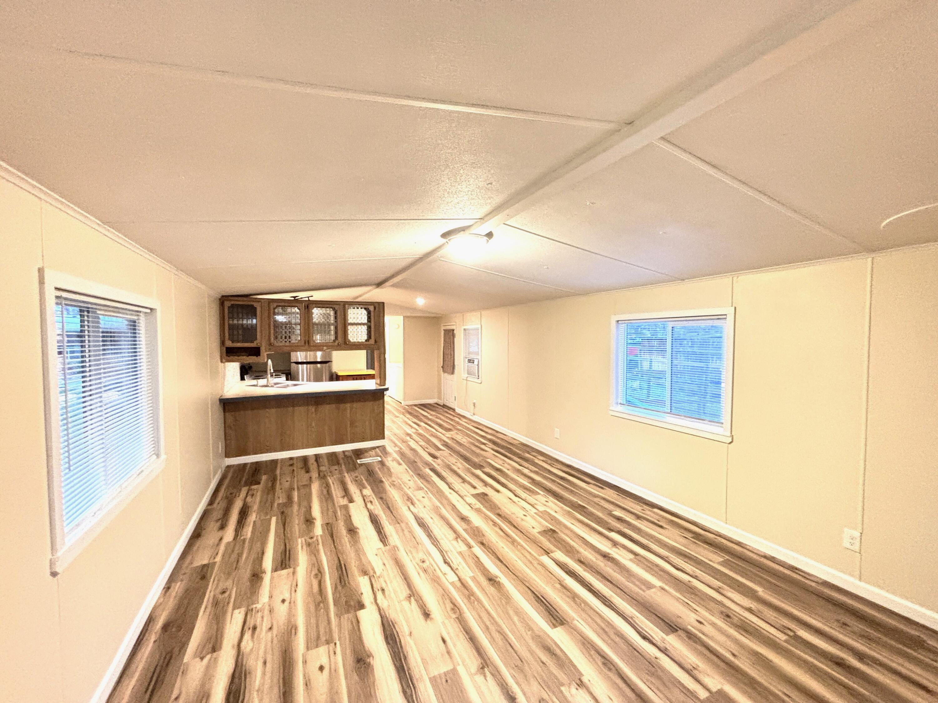 4 Seasons Mobile - Residential