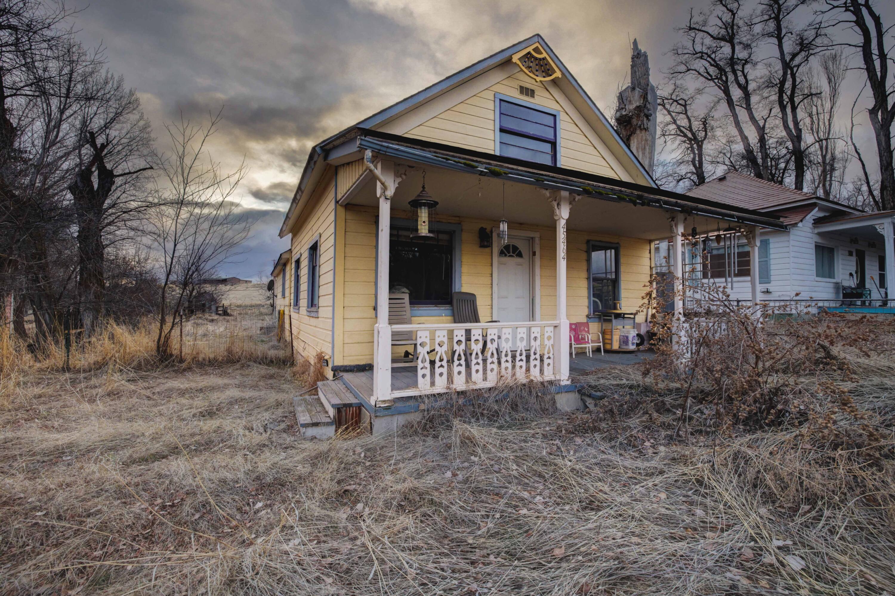 Cute bungalow in the heart of antelope Oregon . This 1905 home features original hard wood floors, 3 beds 1 bath. .23 of an acre lot. Bring your imagination and bring this bungalow back to life!