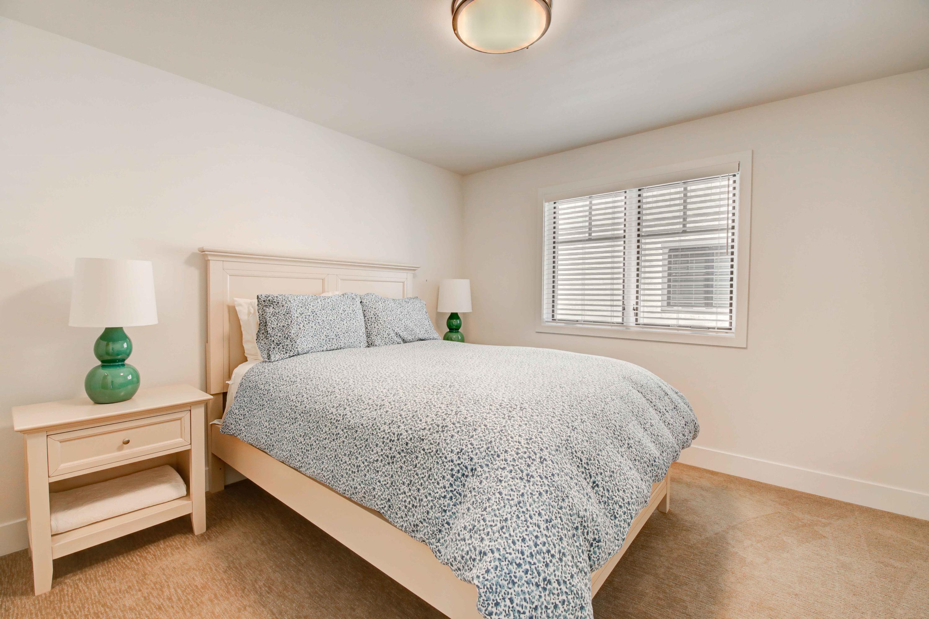 Pine Meadow Vill - Residential