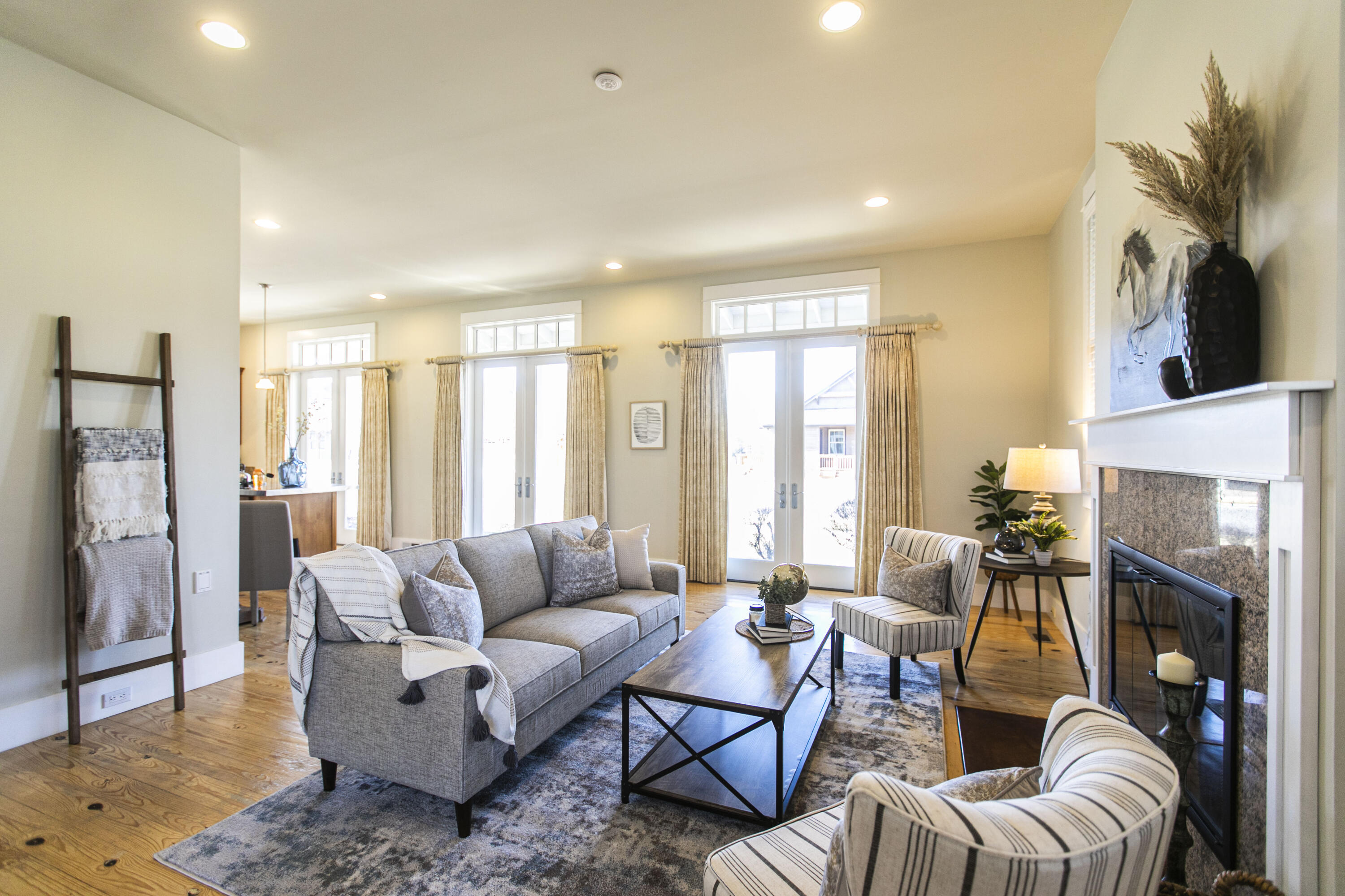 Pine Meadow Vill - Residential