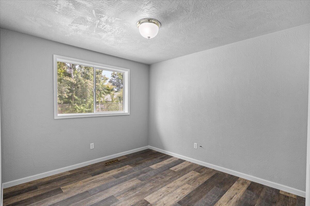 Valley Point - Residential