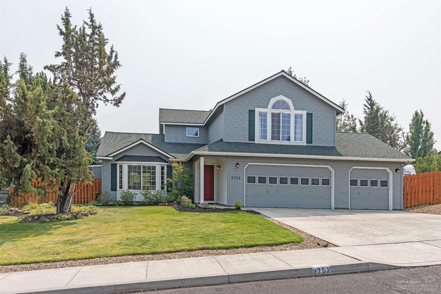 This Cascade View Estates home is located on a quiet and lightly used street. Your home experience will be inspired by unique outdoor living featuring manicured lawns, storage shed, RV parking, raised gardens plus privacy, and a covered living room/patio bar. The 3 car garage with work bench and custom cabinets for storage spaces provides abundant space for all your projects & toys. The quality 50 year roof, new gas furnace and new air conditioning features that place this home on your need to see list.