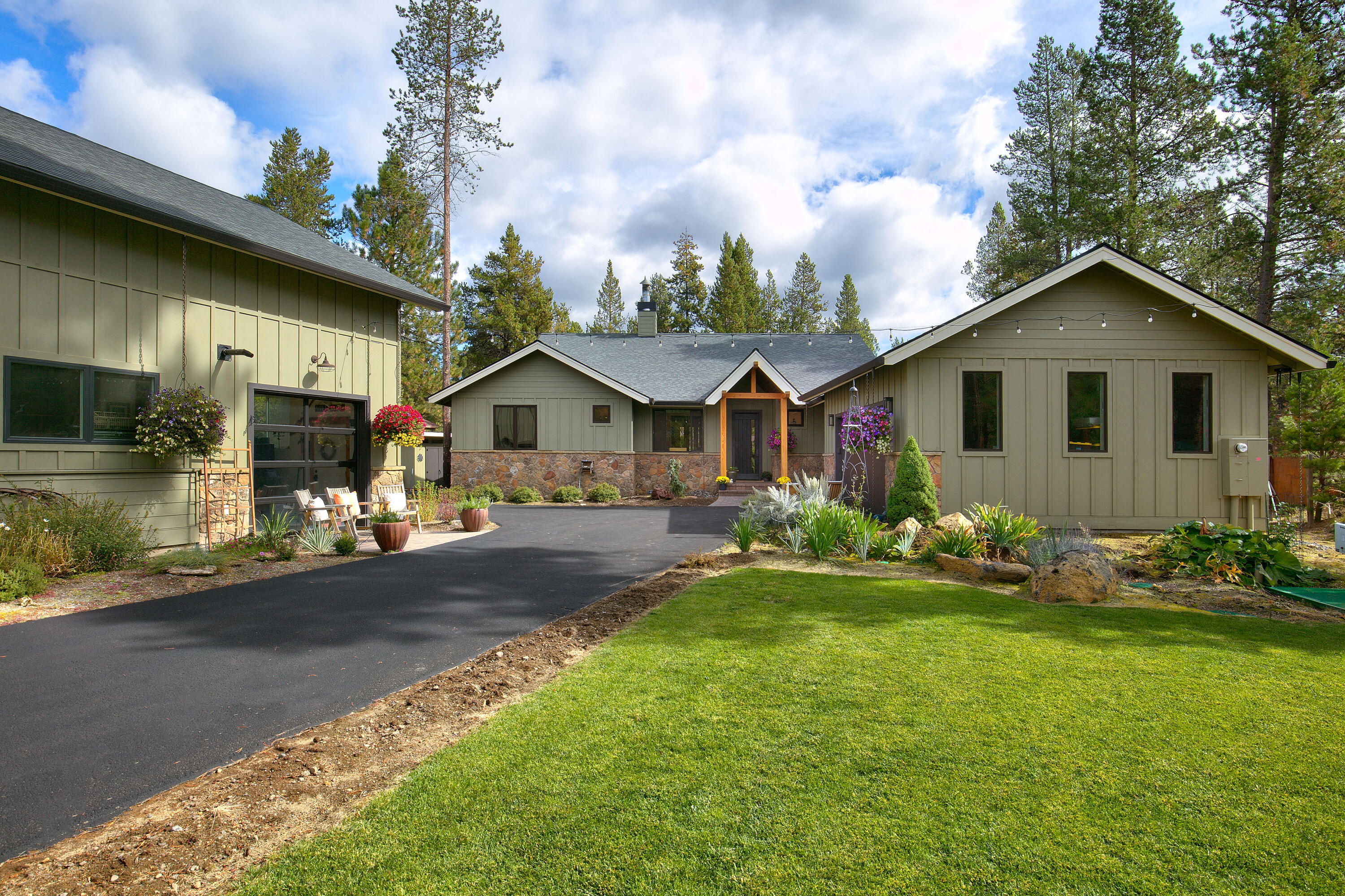 Fall River Estate - Residential