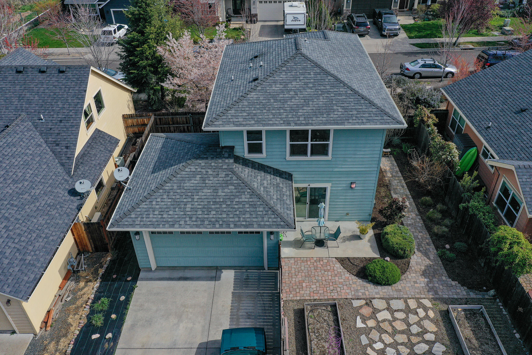 Classy home in sought after Kamerin Springs . Many upgrades including hardwood and marmoleum floors, upgraded gas range, wine refrigerator, custom hand blown
lights, gas fireplace. The home was designed with lots of windows allowing for natural lighting. Fully landscaped with low maintenance plantings including raised garden
beds in the rear yard. Beautiful views of Grizzly Peak from the front bedroom. Alley access and fully fenced rear and side yards. The home shows very well and this is a
wonderful neighborhood with walking distance to a neighborhood park. Located in convenient south Talent location and close to Ashland. Turn key ready. Custom blinds.