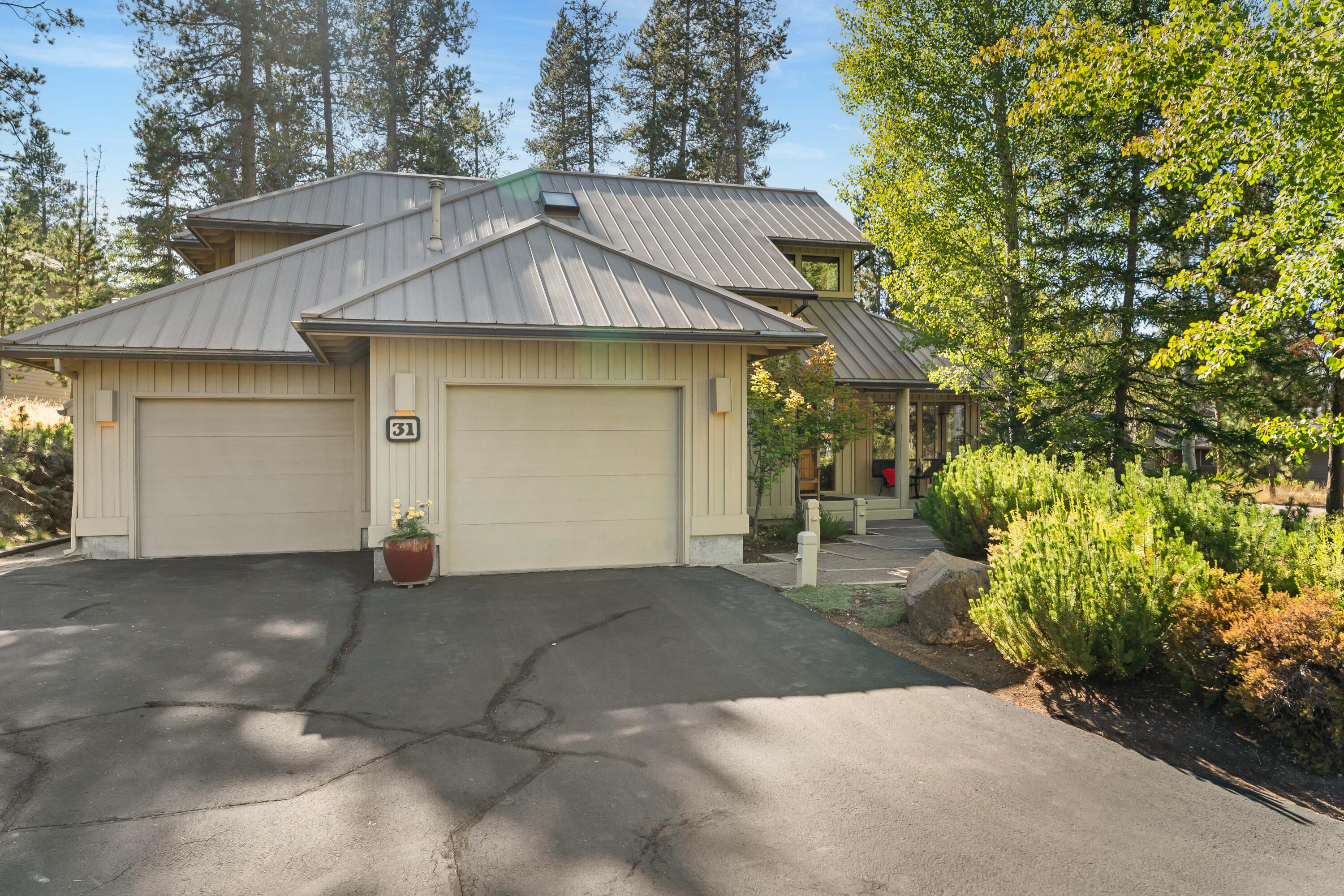 Fairway Crest Village - Residential