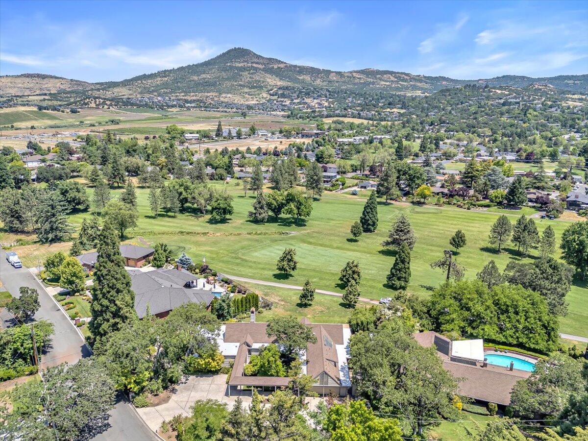 Rogue Valley Estates Subdivision - Residential