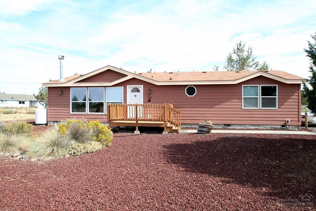 Kick back and relax on The Ranch, Crooked River Ranch. Whether Full-time, 2nd/vacation home, or investment-rental, this is the perfect place. The home has Mt. Jefferson and Mt. Hood views, backs to public land, is just minutes to the pool, golf, tennis, and other CCR amenities, and 1/2 mile to Peninsula Park. With paved roads all the way to this quiet cul-de-sac, the home has been lightly lived in as a vacation home by one family and is ready for you to make your move today.
