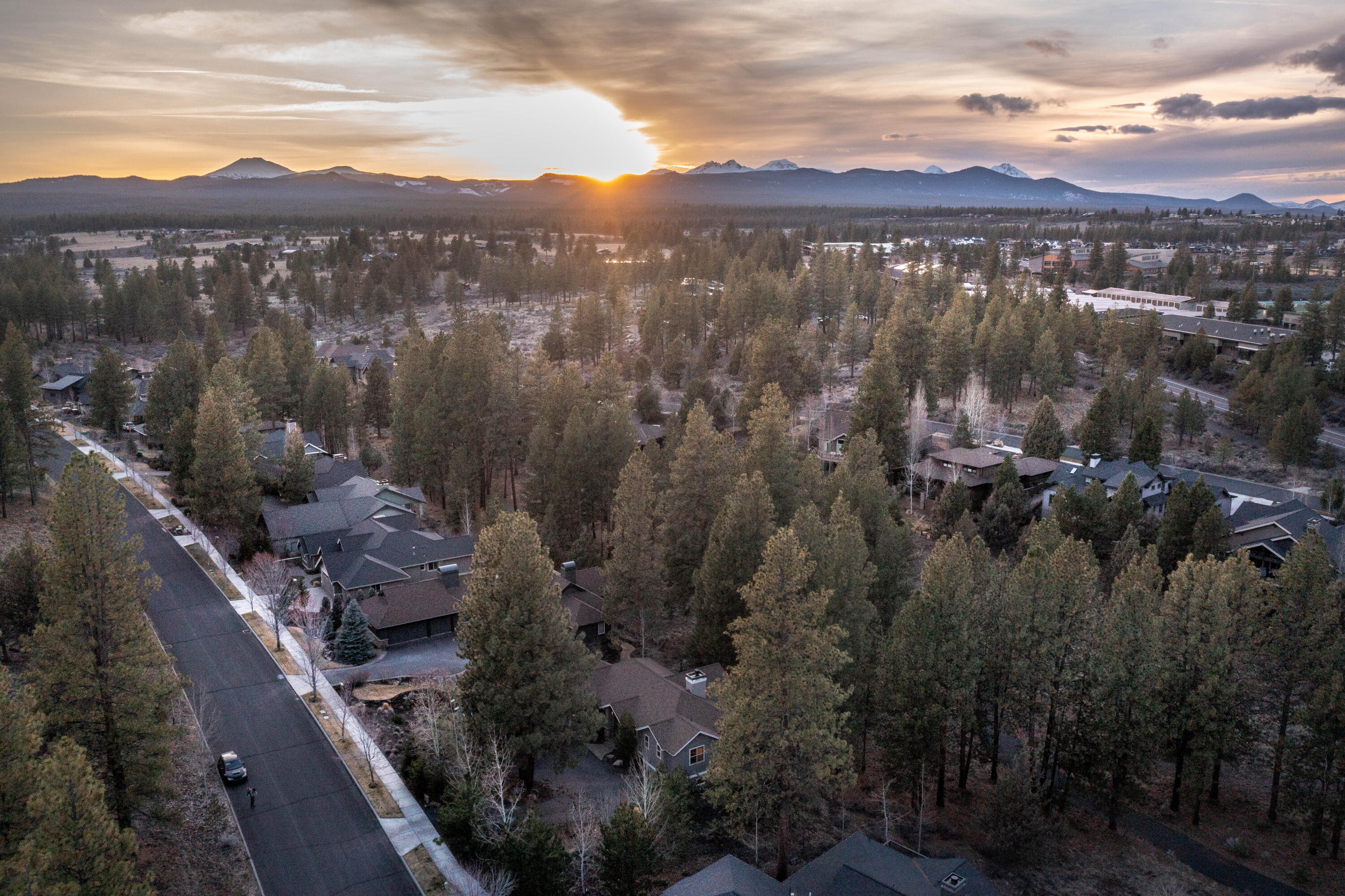 Skyliner Summit - Residential