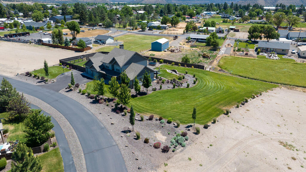Saddle Ridge - Residential