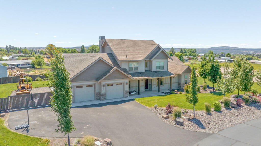 Saddle Ridge - Residential