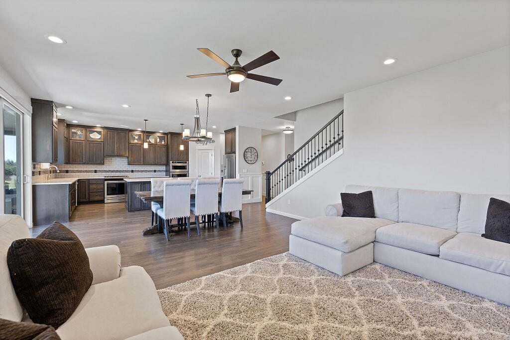 Saddle Ridge - Residential