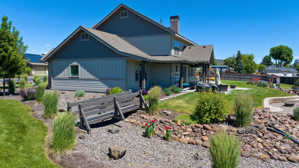 Saddle Ridge - Residential