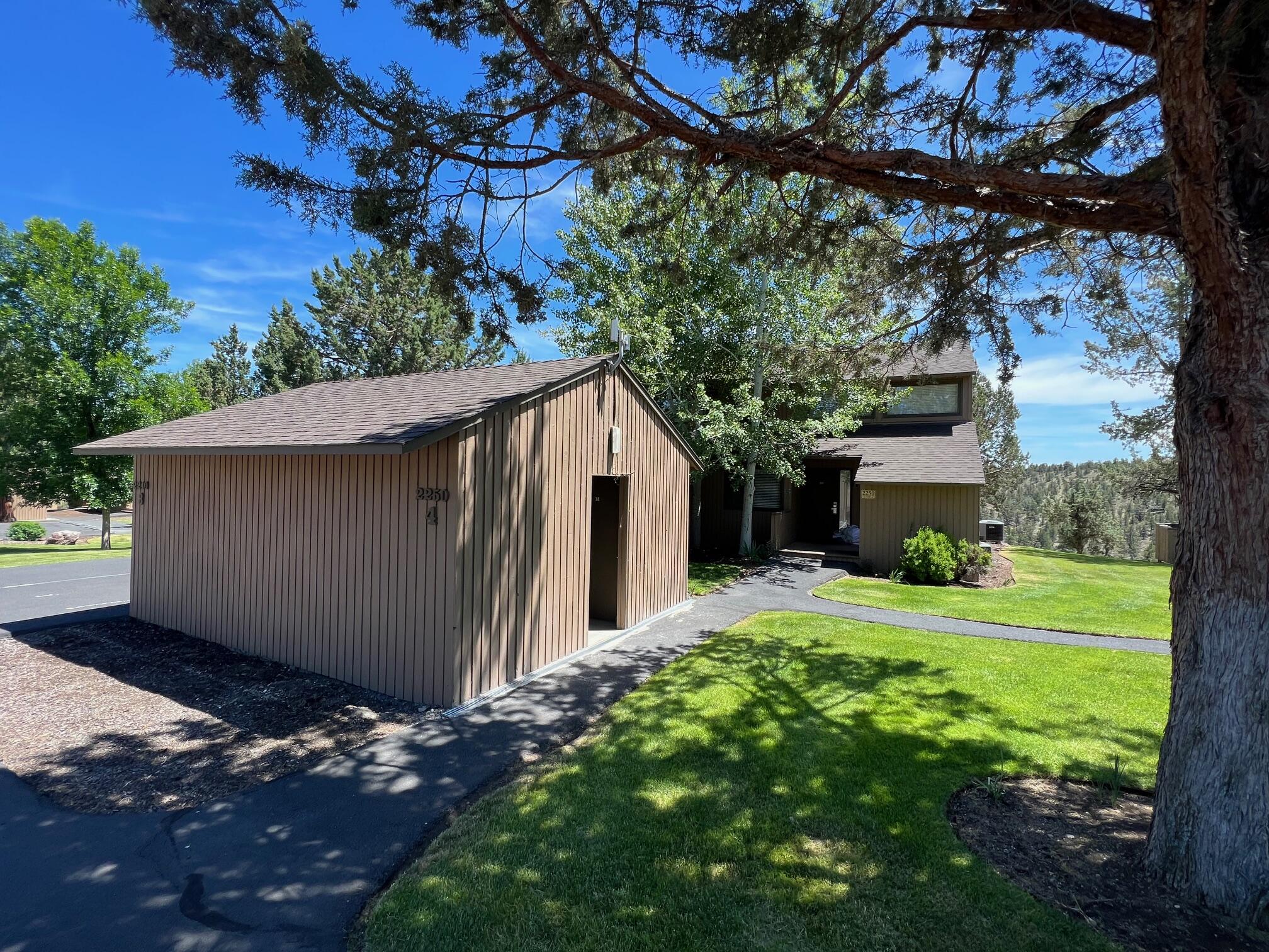 Eagle Crest - Residential