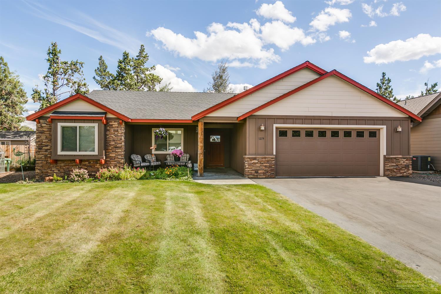 McKenzie's Meadow - Residential