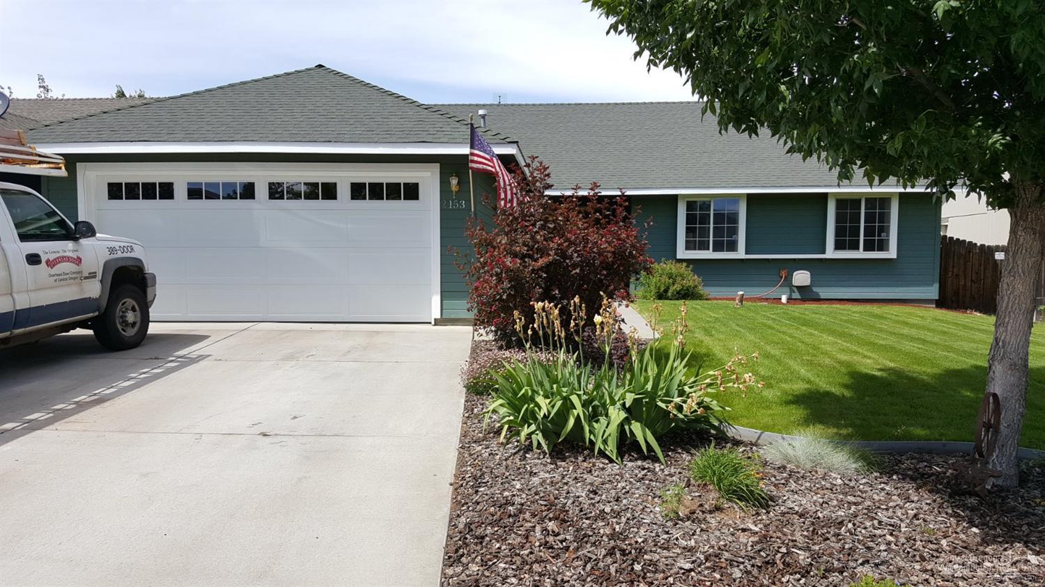 EASY TO SHOW! Desirable Northwest Redhawk Neighborhood. Well Maintained Single Level Home. 3 bed/2 bath plus hobby/office space, open great room, large kitchen, new dishwasher & microwave, gas stove, pantry, dining area, laundry room, breakfast bar & nook; wood, tile and carpet flooring. Double garage with new garage door and opener. Fully fenced yard with patio, underground sprinklers (front yard only).