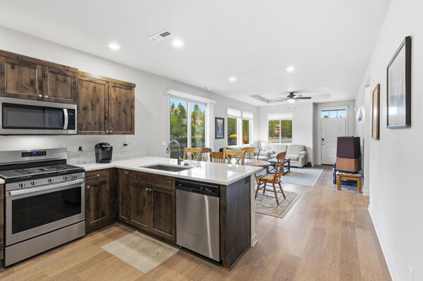 Crescent Creek - Residential