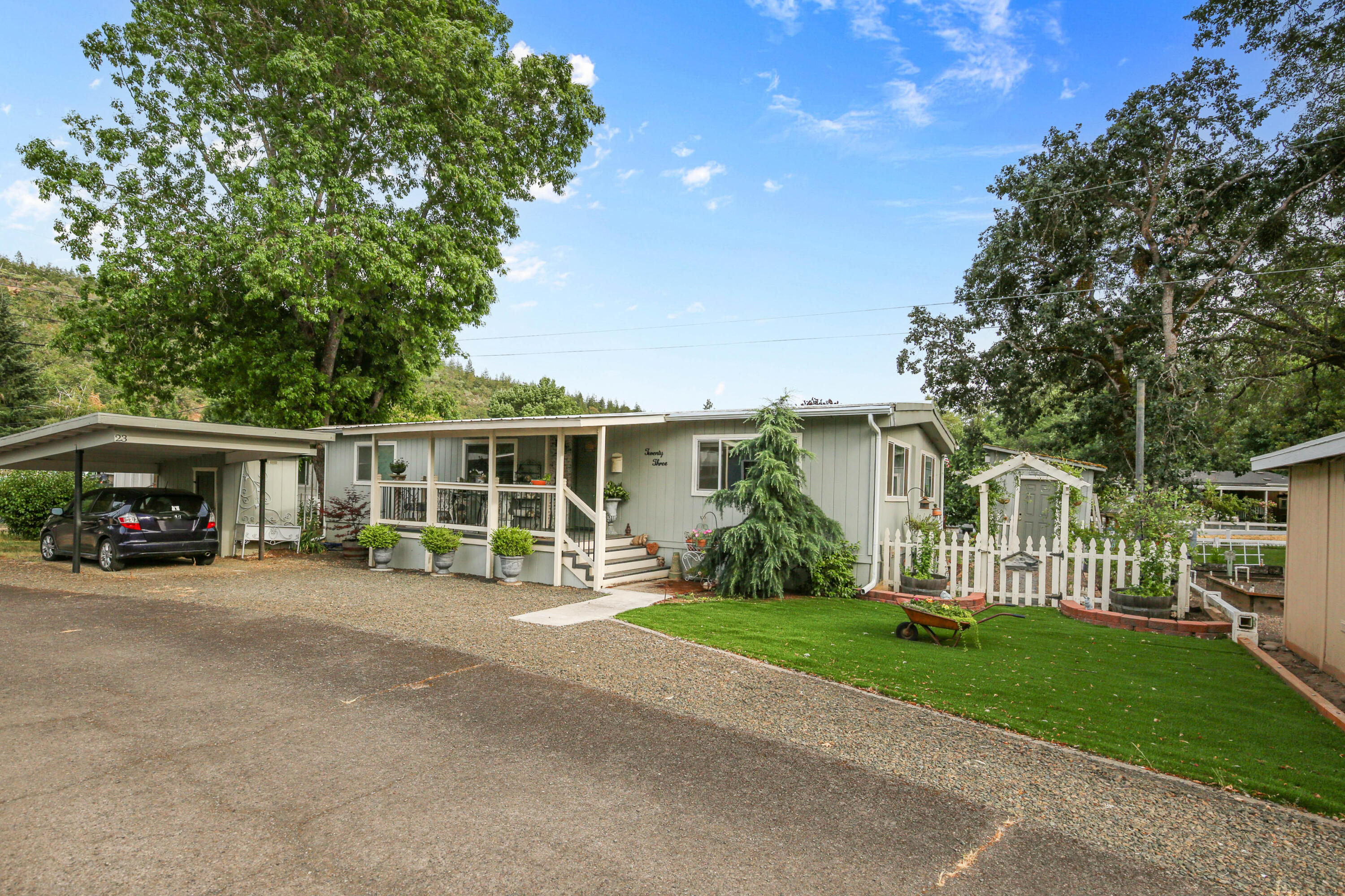 Shady Meadows Tract Unit No I - Residential