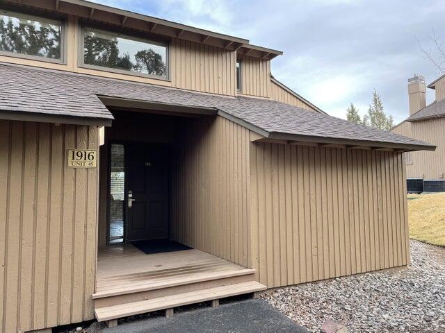 Don't miss your chance to be an owner for 5 weeks per year while experiencing all Eagle Crest Resort has to offer. A spacious 3 bedroom 2 bath end unit townhome will ensure a great stay - All while overlooking the canyon from the private deck with hot tub make for a serene experience. Enjoy all the amenities such as our 3 Sports centers, pools, hot tubs, gyms, tennis, racquetball, volleyball, hiking, and biking are just some of the amenities! Contact us today for more information.