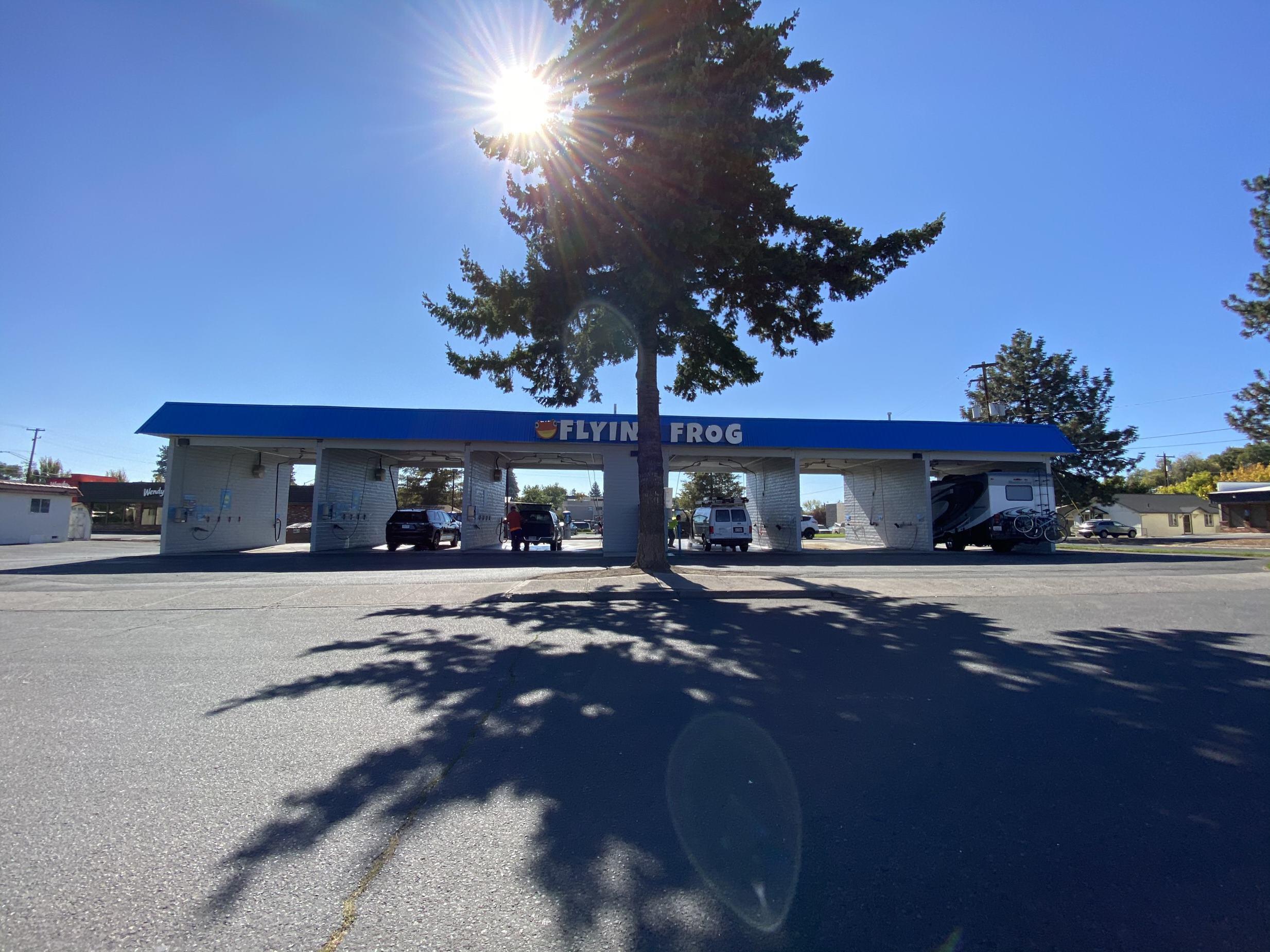 Riverside - Commercial Sale