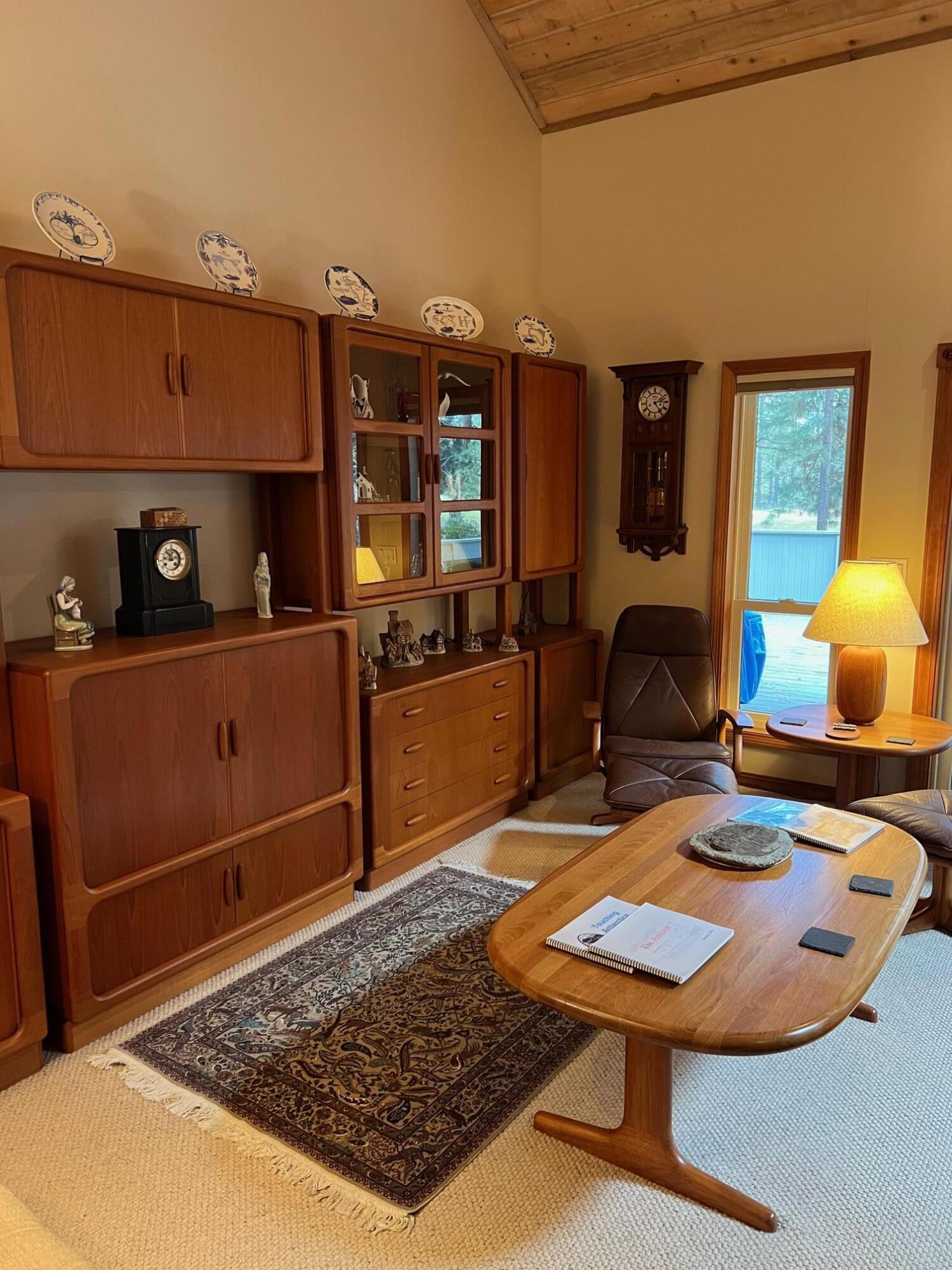 7th Mtn Golf Village - Residential
