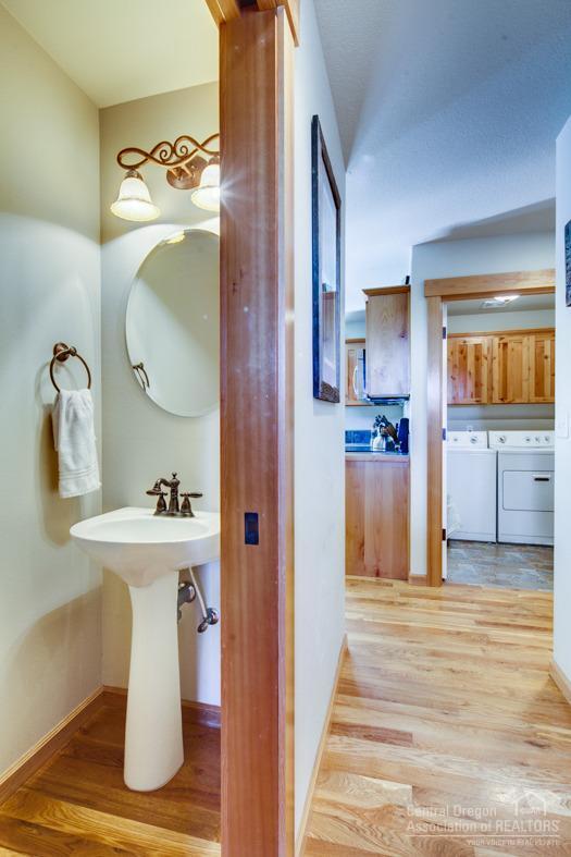 Vall - Residential