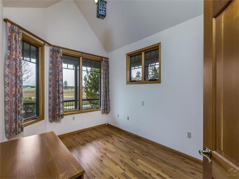 Pine Meadow Vill - Residential