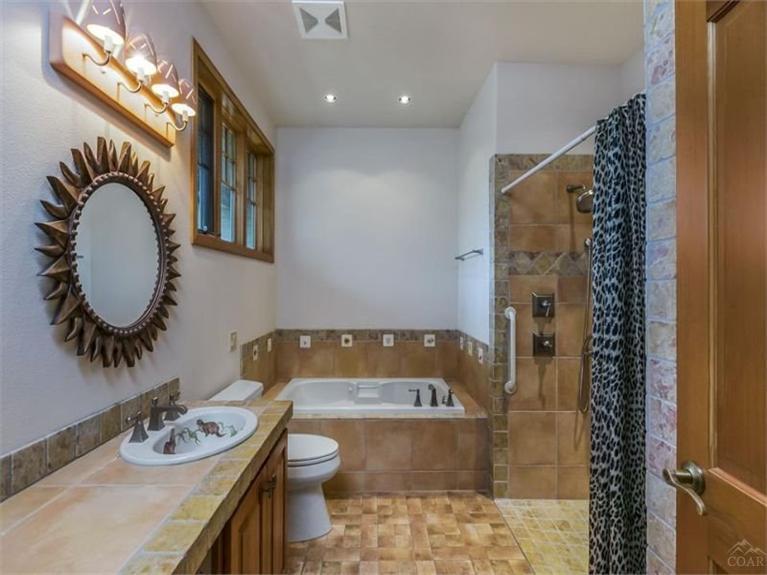Pine Meadow Vill - Residential