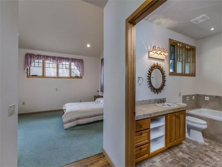 Pine Meadow Vill - Residential