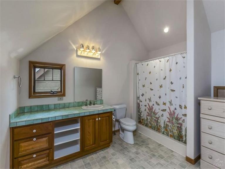 Pine Meadow Vill - Residential