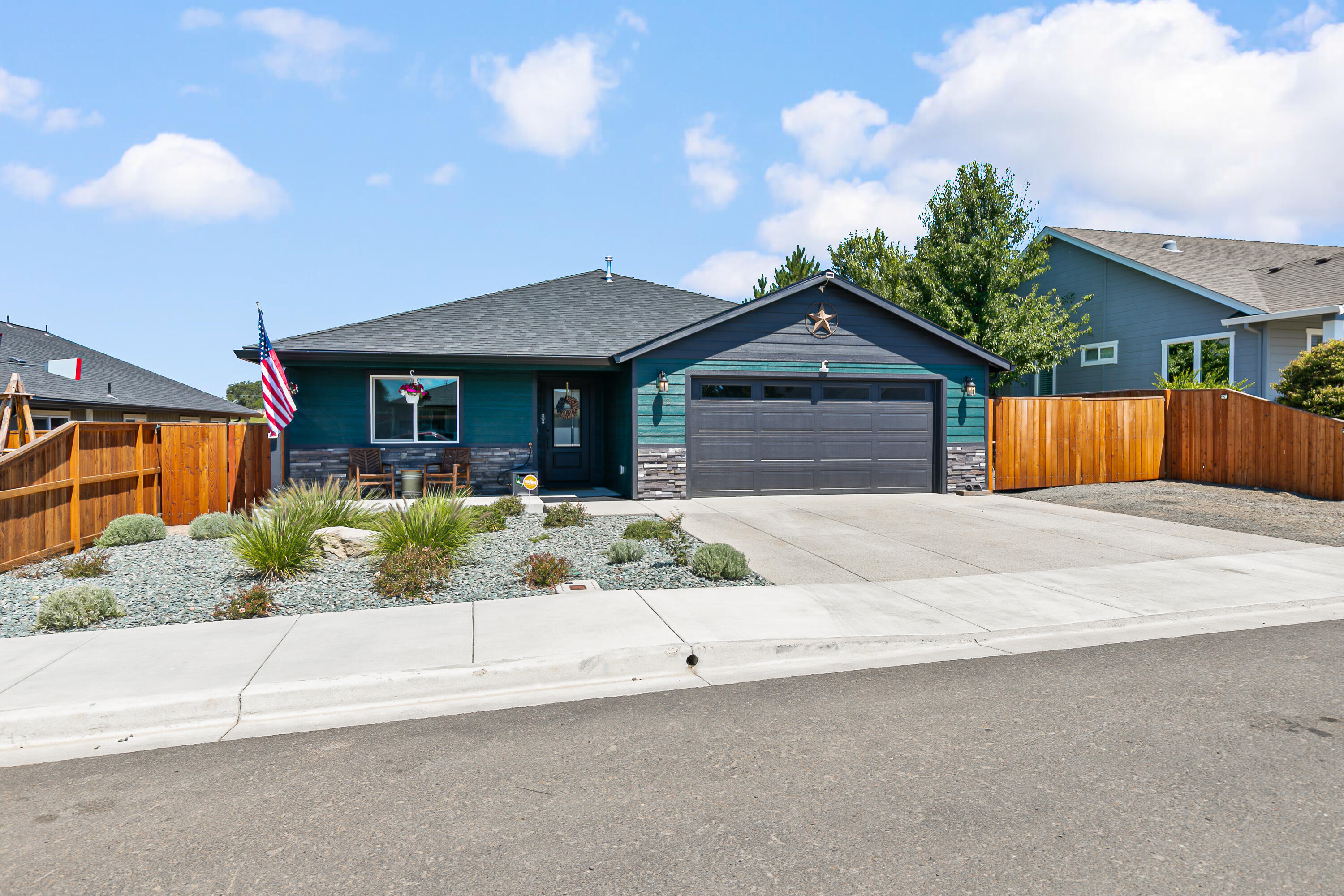 Eagle Point Meadows - Residential