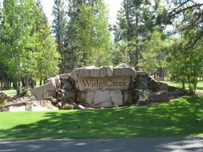Wonderful Value On Equity 1/10 Share Of BEAUTIFULLY, FULLY Furnished Townhome on the 17th Fairway Of Widgi Creek. 5 Weeks Per Year With NONE Of The Hassles Of Ownership. ALL Utilities, Interior & Exterior Landscaping , Maintenance, Housekeeping,Management & Insurance included in HOA Dues. DOUBLE , HEATED GARAGES. 5 Minutes From Downtown & 15 Minutes From The Mountain. PERFECT VACATION TIME IN CENTRAL OREGON! OWNER WILL CARRY PURCHASE CONTRACT.