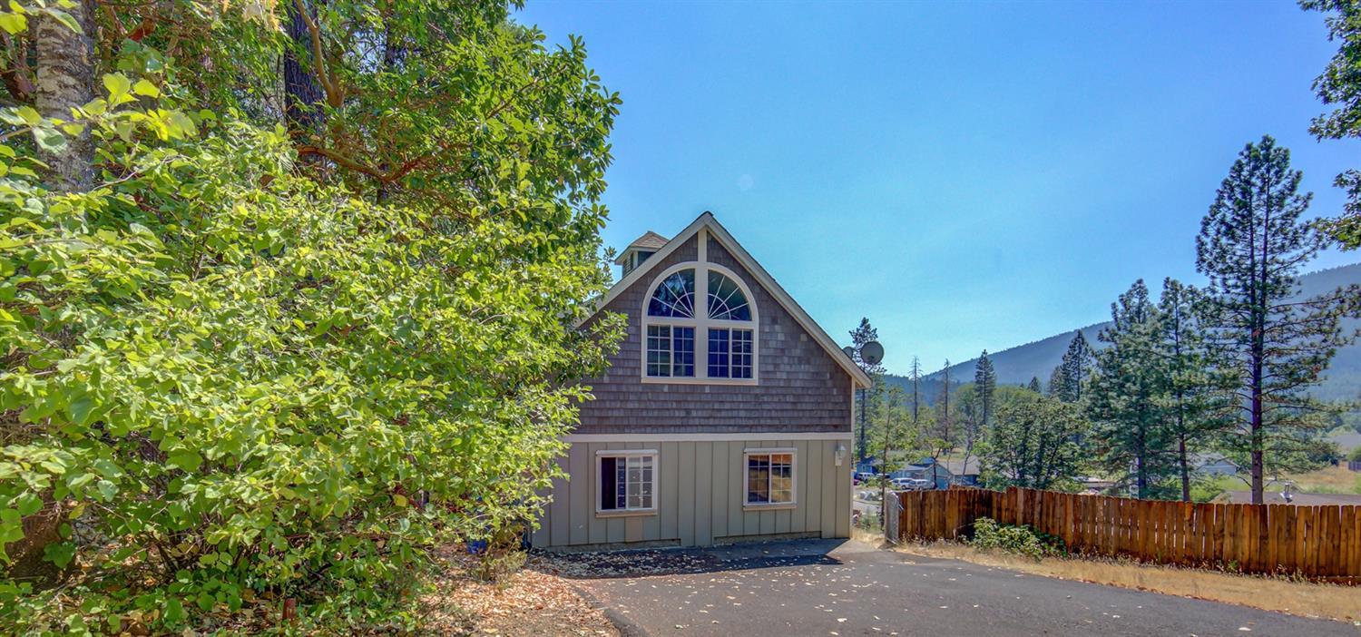 Cute 3 bedroom 1.5 bath 2 story home with wrap around deck and basement. Large .34 acre lot with fenced yard and space for a garden. Conveniently located near schools and town.