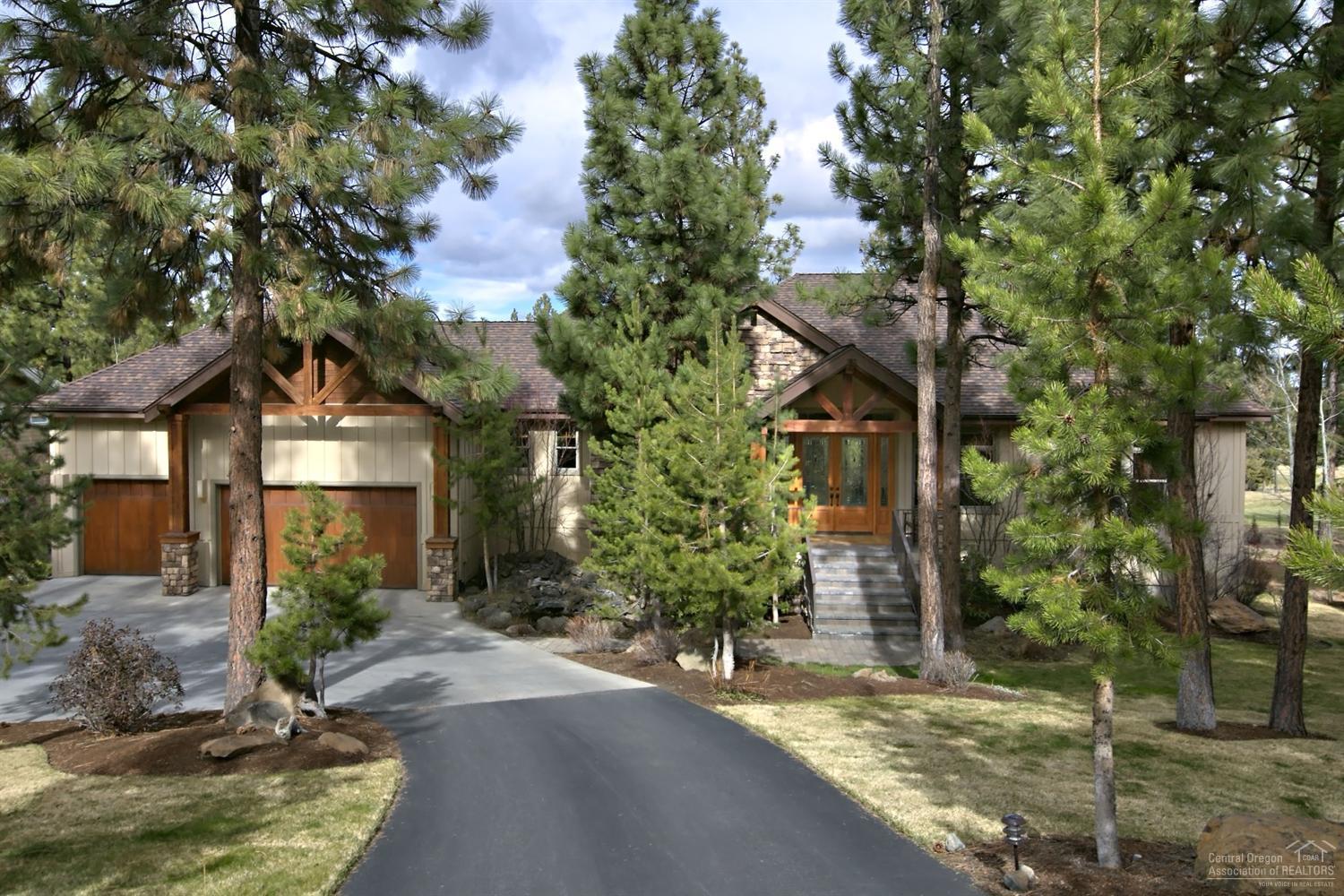 The thoughtfully planned architecture of this stunning, past Tour Home fuses superb design within its tastefully appointed home to its golf course view surroundings. From the Gourmet Chefs kitchen to separate Guest Suite w/Private Living Space, this home offers the perfect setting for Entertaining & Comfortable living. All this on 1/2 acre, private lot in gated community of Awbrey Glen. This home will impress the most discerning Buyer. There is space for a 5th bedroom, if desired.